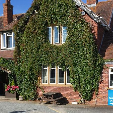 Halfway House Inn Country Lodge Йоувил Екстериор снимка