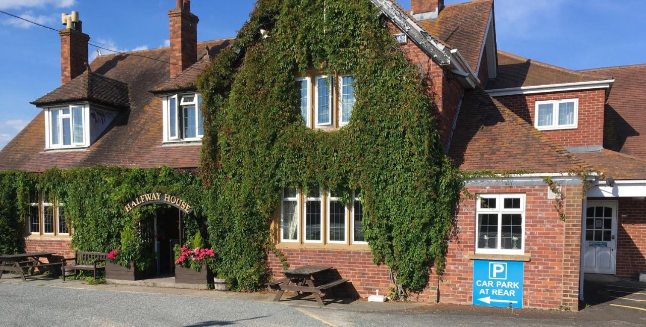 Halfway House Inn Country Lodge Йоувил Екстериор снимка