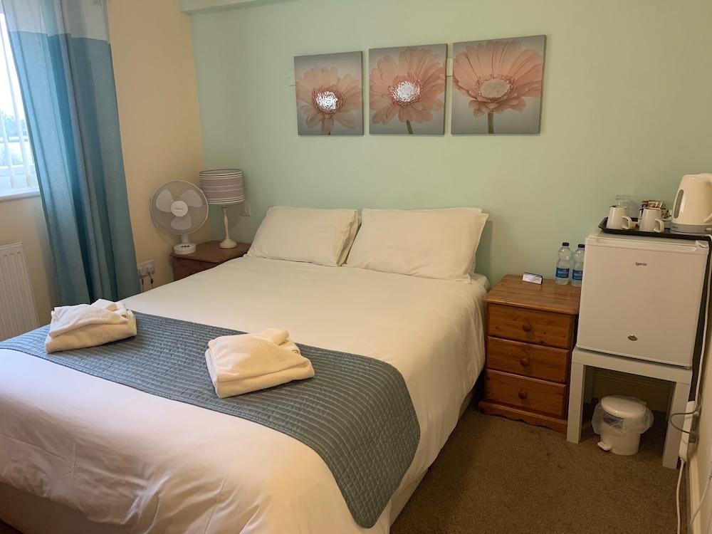 Halfway House Inn Country Lodge Йоувил Екстериор снимка