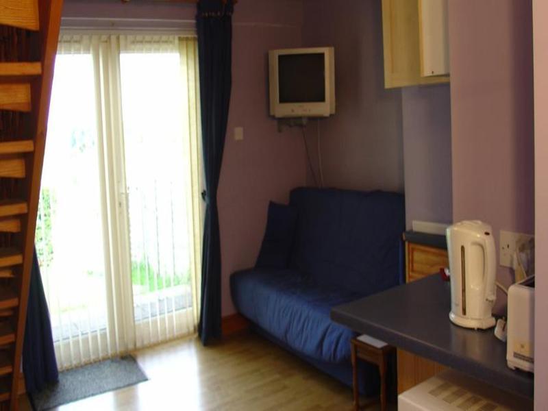 Halfway House Inn Country Lodge Йоувил Екстериор снимка