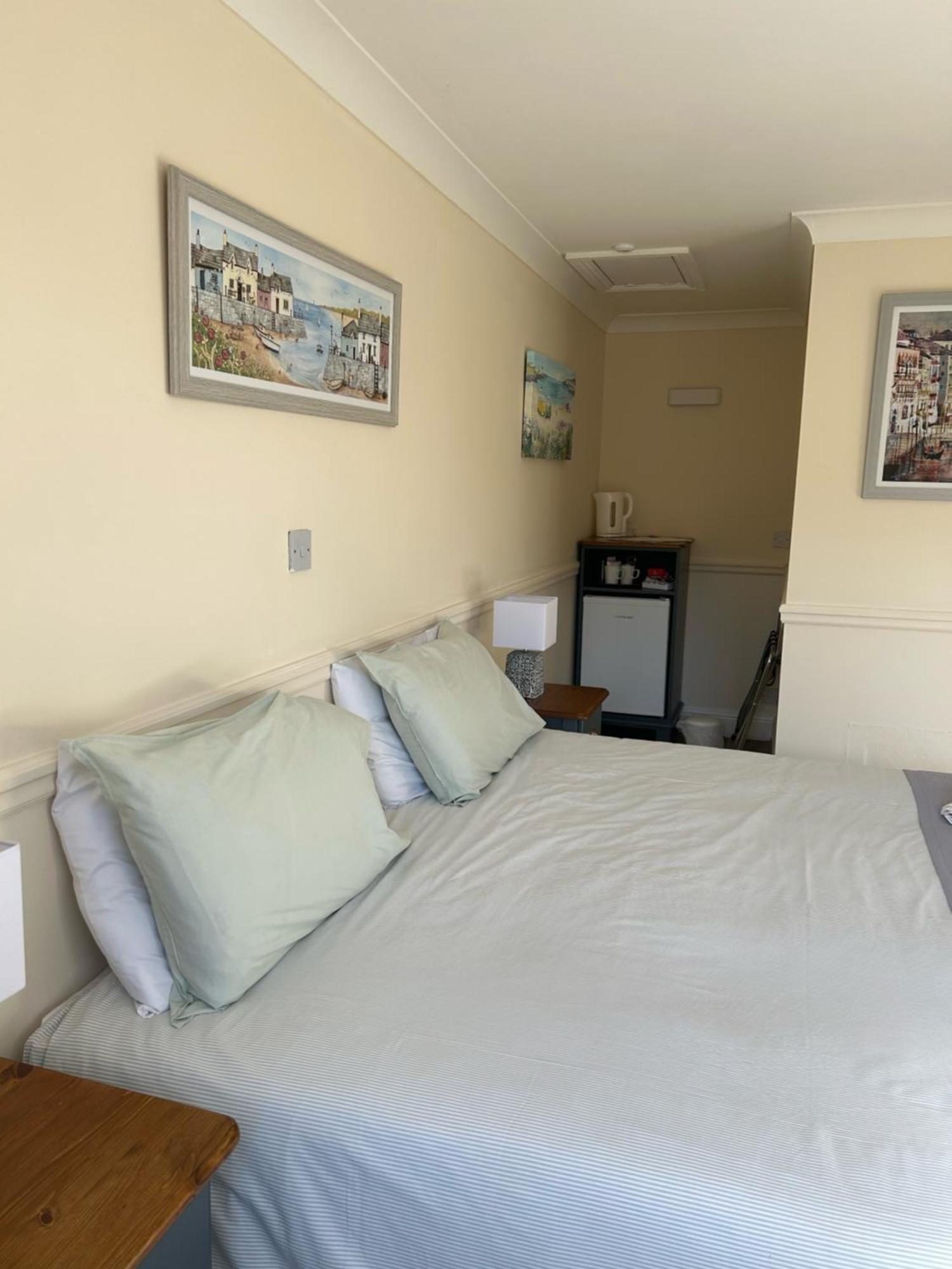 Halfway House Inn Country Lodge Йоувил Екстериор снимка