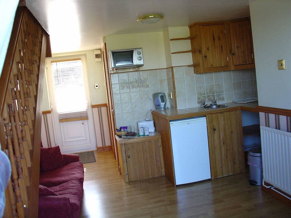 Halfway House Inn Country Lodge Йоувил Екстериор снимка