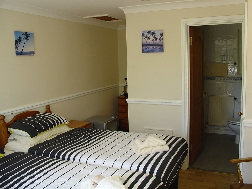 Halfway House Inn Country Lodge Йоувил Екстериор снимка