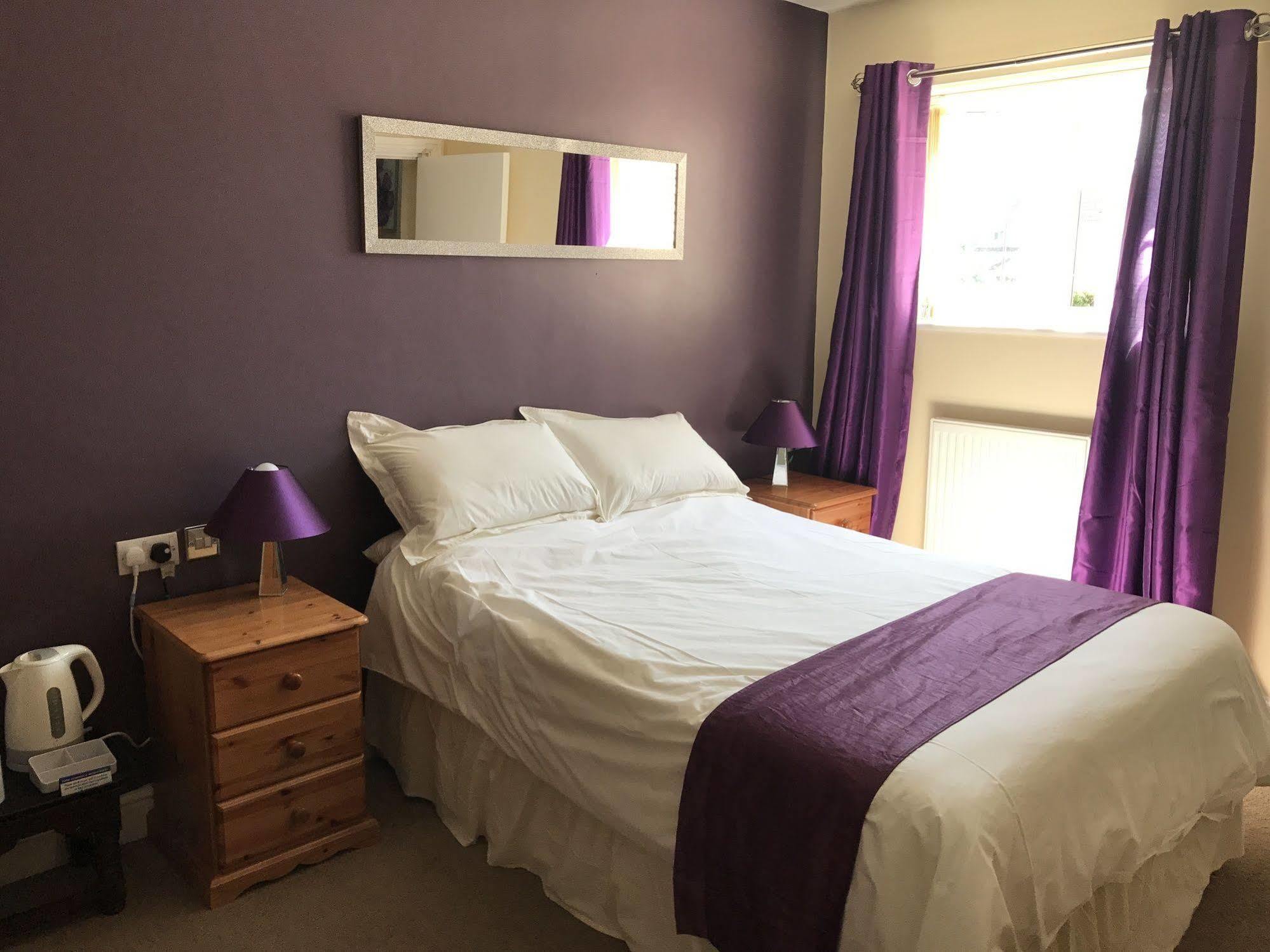 Halfway House Inn Country Lodge Йоувил Екстериор снимка